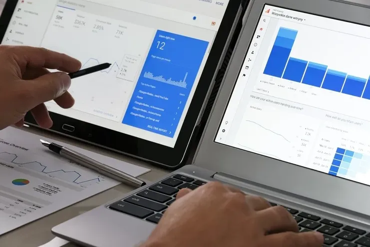SEO key terms data on tablets.